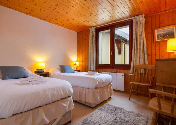 Igloo 12 In - Out - Happy *